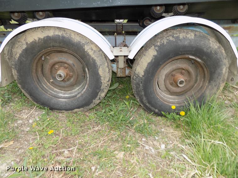 image for item DZ9688 1994 Monark boat