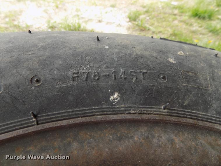 image for item DZ9688 1994 Monark boat