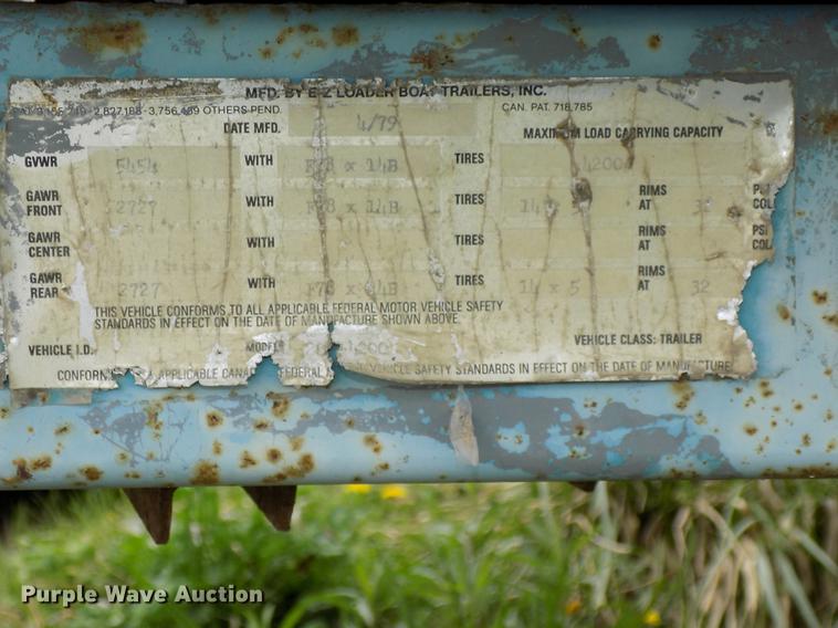 image for item DZ9688 1994 Monark boat