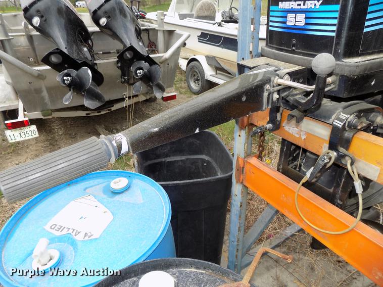 image for item DZ9689 (3) 1999 Mercury 55 Sea Pro outboard motors