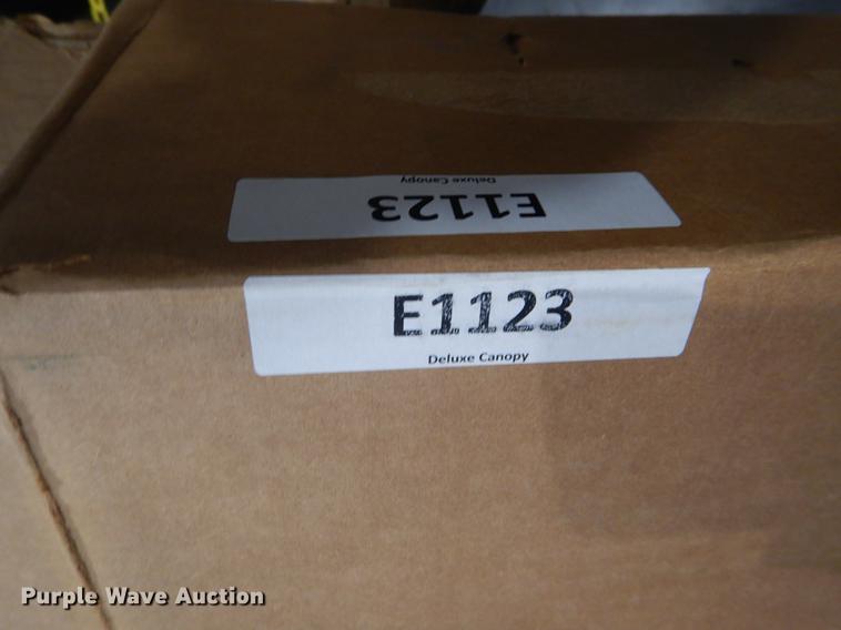 Kubota E1123 canopy in Grapevine, TX Item EB9686 sold Purple Wave