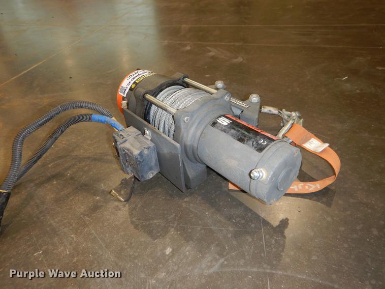 image for item EB9702 Kubota 4000 winch assembly