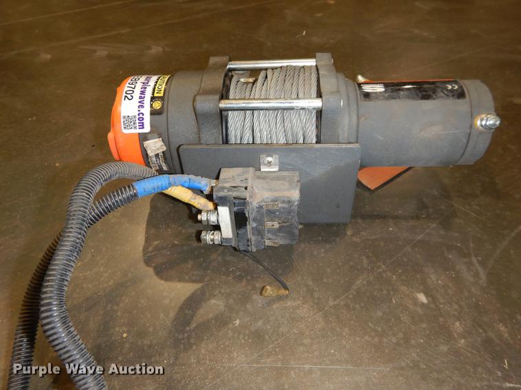 image for item EB9702 Kubota 4000 winch assembly