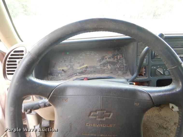 image for item ED9255 1997 Chevrolet C1500 Ext. Cab pickup truck