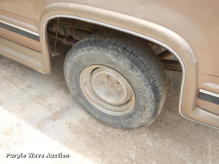 image for item ED9255 1997 Chevrolet C1500 Ext. Cab pickup truck