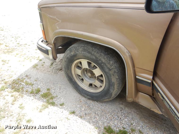 image for item ED9255 1997 Chevrolet C1500 Ext. Cab pickup truck