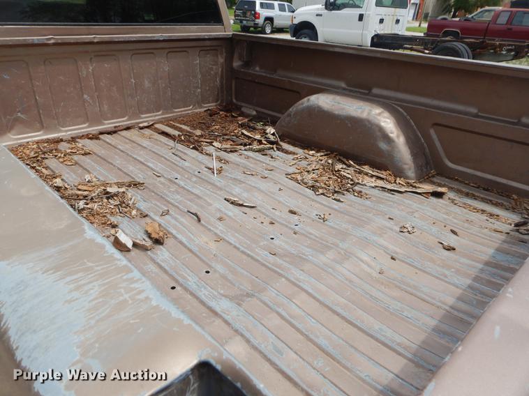 image for item ED9255 1997 Chevrolet C1500 Ext. Cab pickup truck