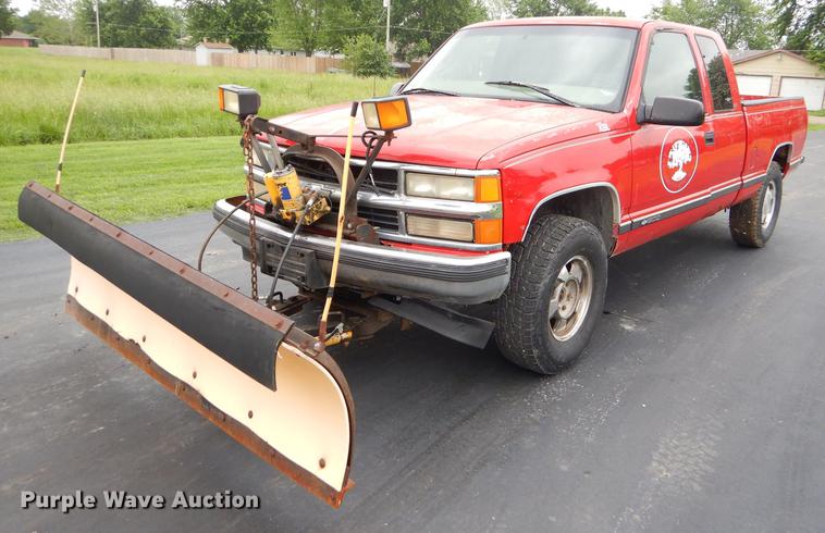 image for item ED9268 1997 Chevrolet K1500 Ext. Cab pickup truck