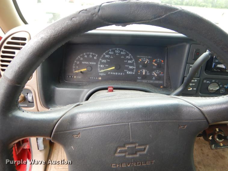 image for item ED9268 1997 Chevrolet K1500 Ext. Cab pickup truck