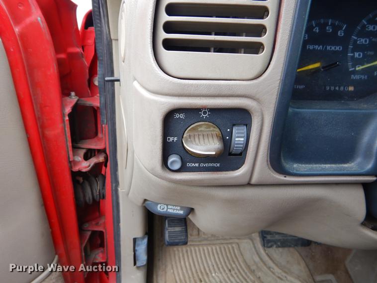 image for item ED9268 1997 Chevrolet K1500 Ext. Cab pickup truck