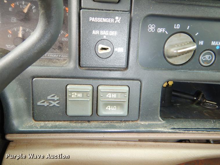 image for item ED9268 1997 Chevrolet K1500 Ext. Cab pickup truck