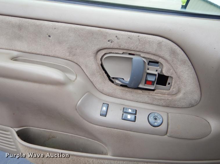 image for item ED9268 1997 Chevrolet K1500 Ext. Cab pickup truck