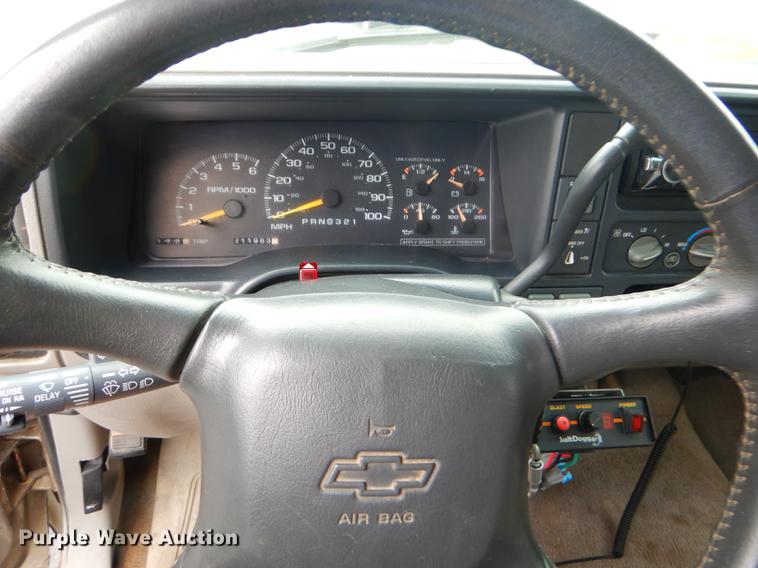 image for item ED9271 1998 Chevrolet K1500 Ext. Cab pickup truck