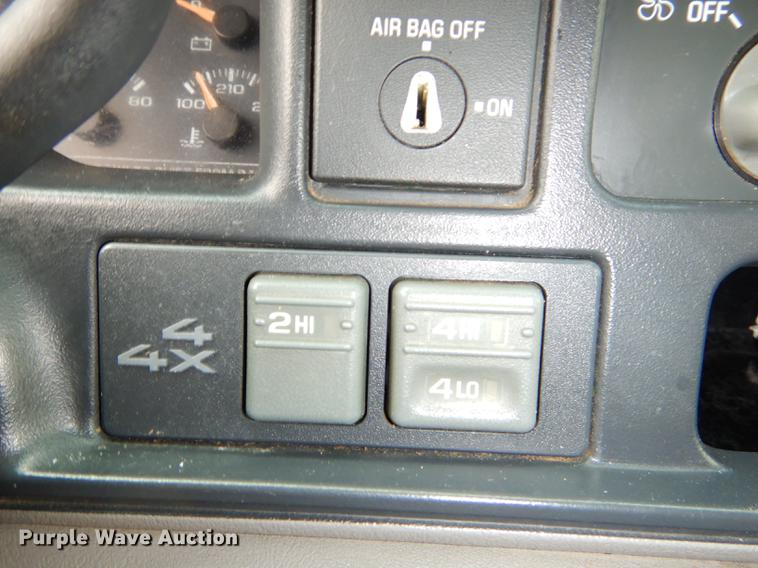 image for item ED9271 1998 Chevrolet K1500 Ext. Cab pickup truck