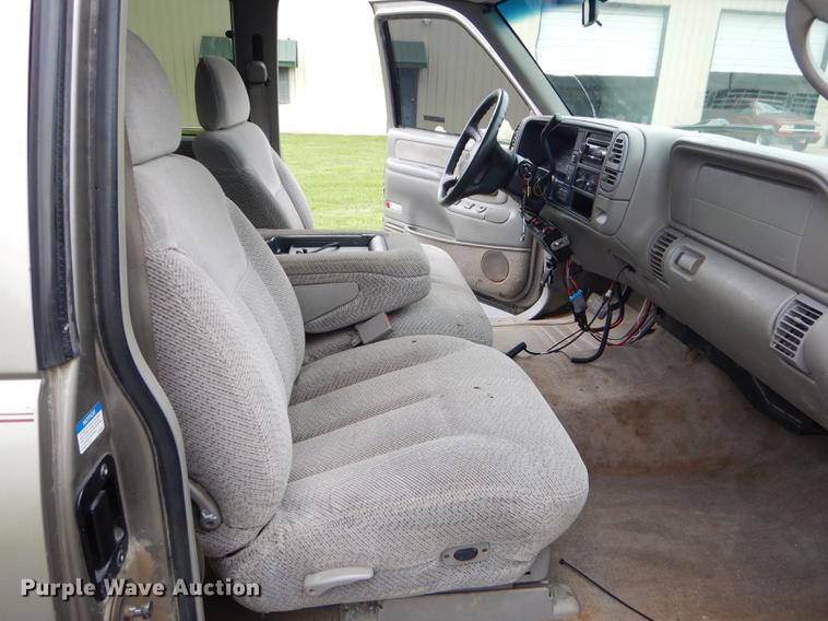 image for item ED9271 1998 Chevrolet K1500 Ext. Cab pickup truck