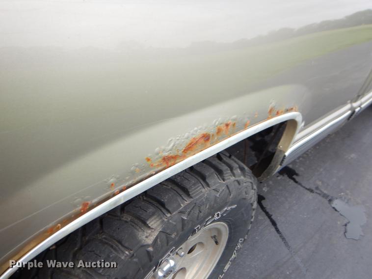 image for item ED9271 1998 Chevrolet K1500 Ext. Cab pickup truck