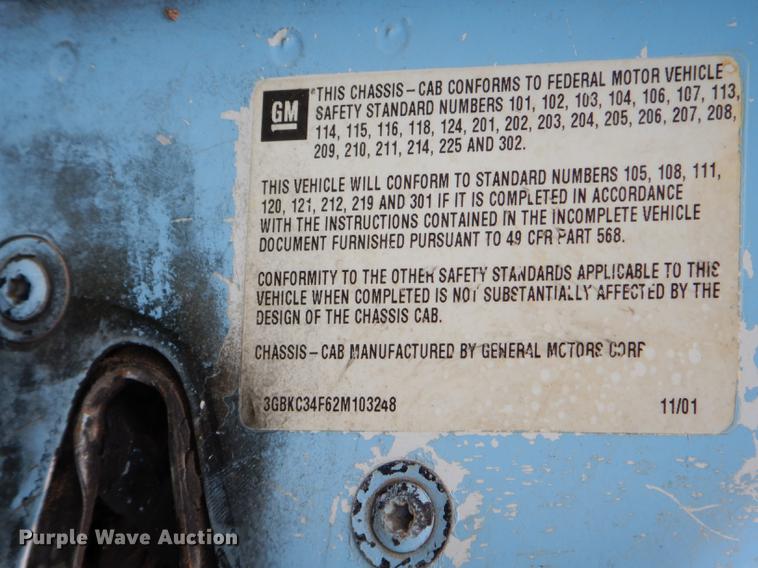 image for item ED9272 2002 Chevrolet Silverado 3500 dump bed pickup truck