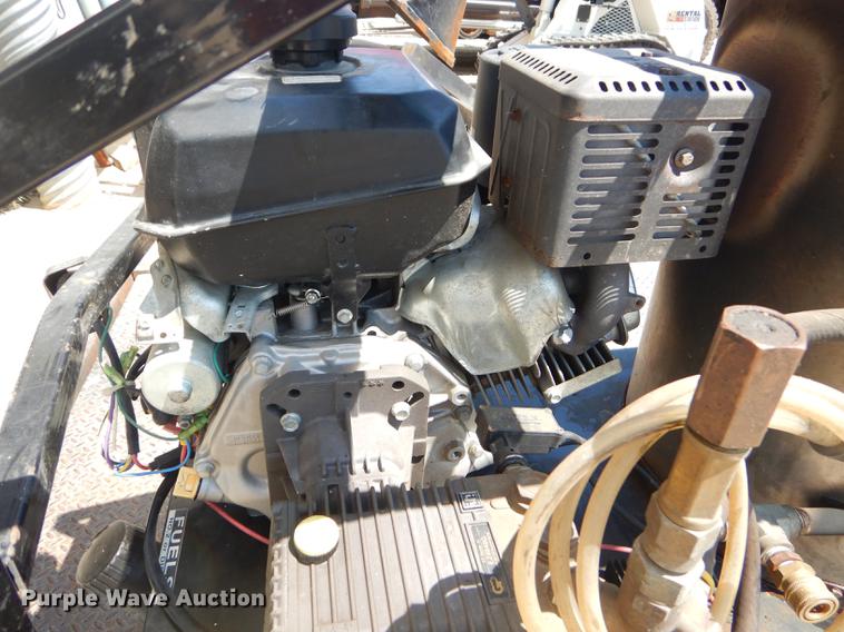 image for item ED9279 Easy Kleen Magnum Gold 4000 pressure washer