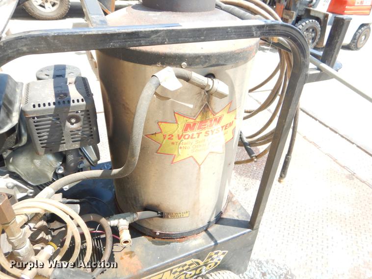 image for item ED9279 Easy Kleen Magnum Gold 4000 pressure washer