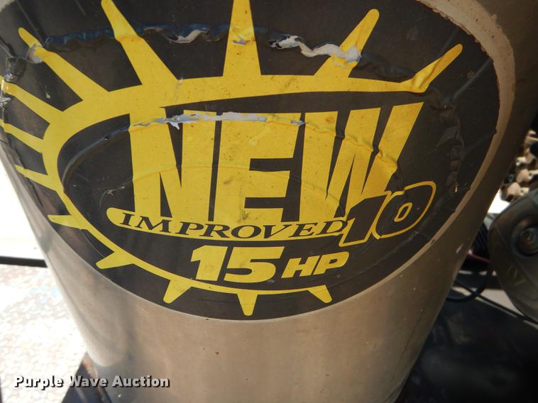 image for item ED9279 Easy Kleen Magnum Gold 4000 pressure washer