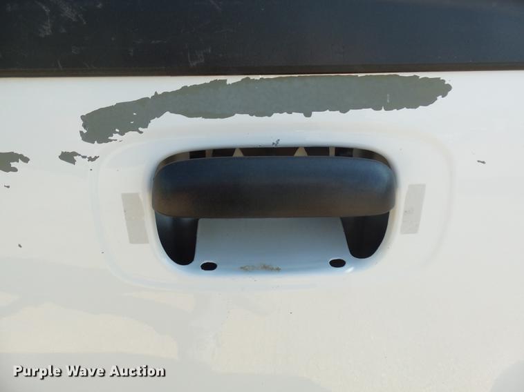 image for item EF9527 2002 Chevrolet Silverado 1500 Ext. Cab pickup truck