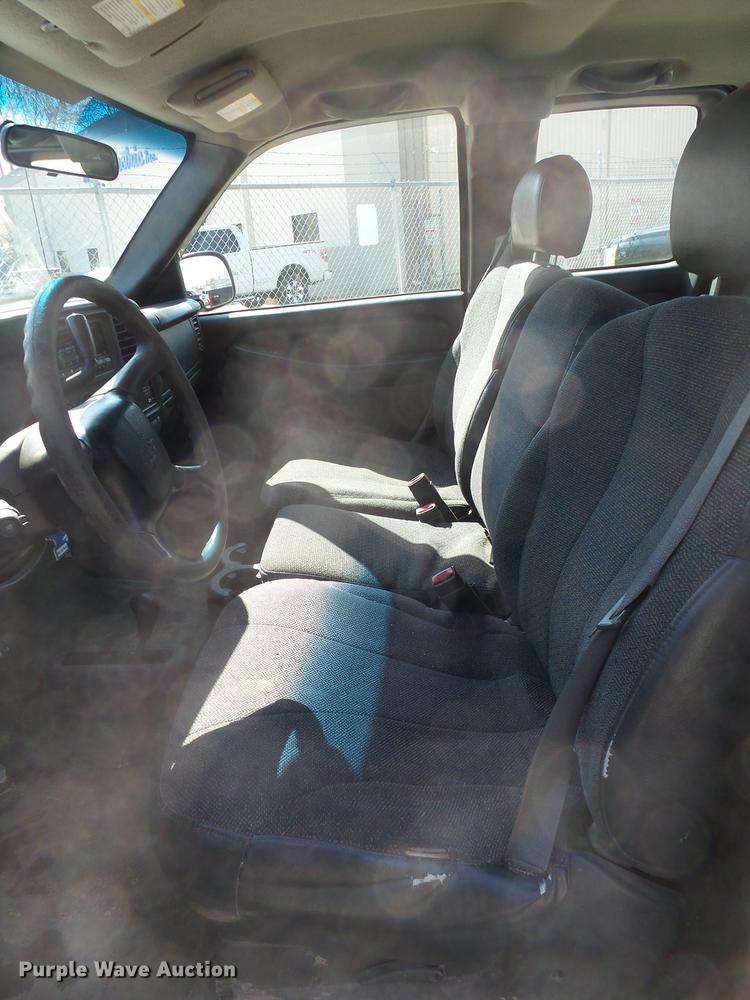 image for item EF9527 2002 Chevrolet Silverado 1500 Ext. Cab pickup truck