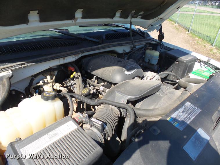 image for item EF9527 2002 Chevrolet Silverado 1500 Ext. Cab pickup truck