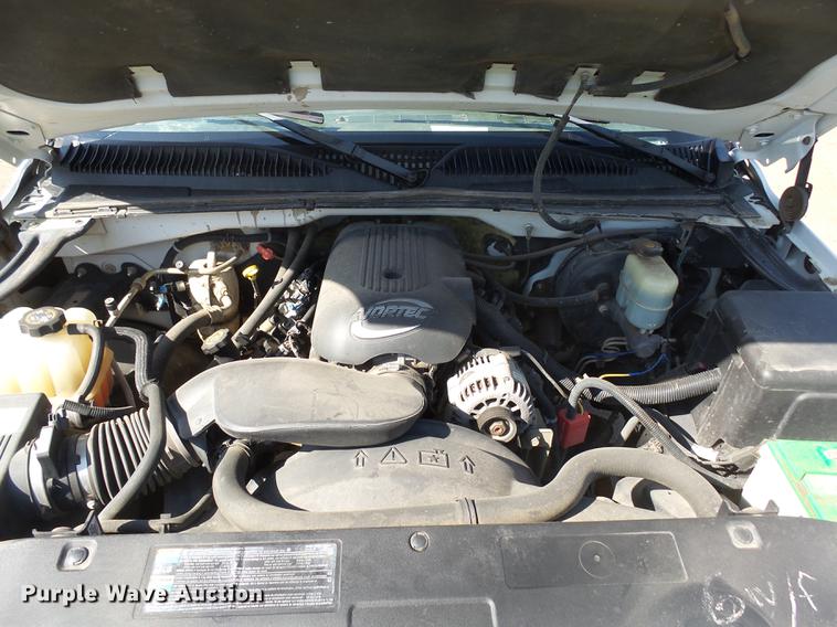 image for item EF9527 2002 Chevrolet Silverado 1500 Ext. Cab pickup truck