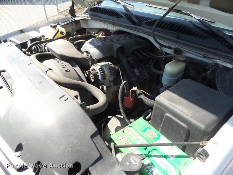 image for item EF9527 2002 Chevrolet Silverado 1500 Ext. Cab pickup truck