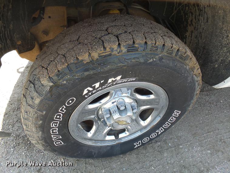 image for item EF9527 2002 Chevrolet Silverado 1500 Ext. Cab pickup truck