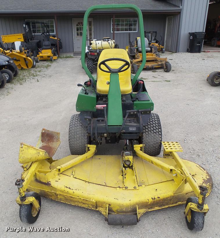 image for item EM9751 John Deere F935 lawn mower