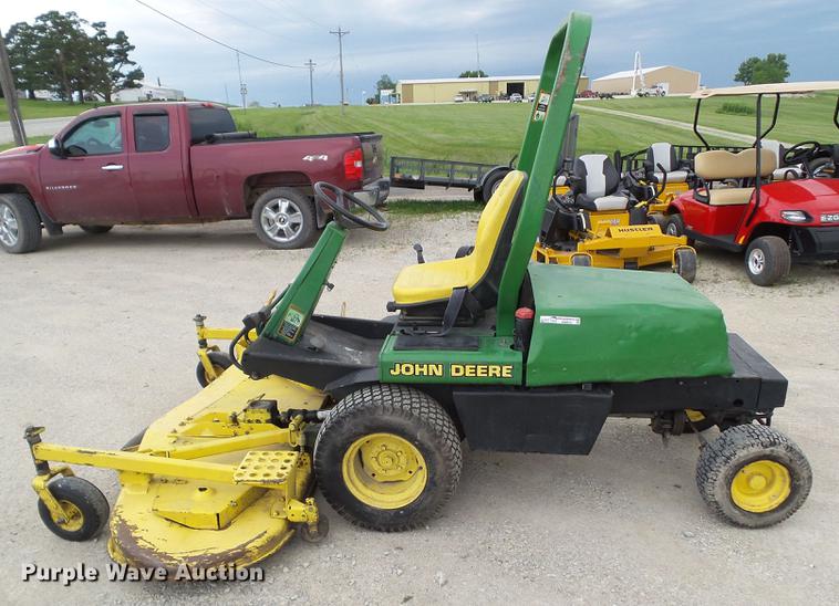 image for item EM9751 John Deere F935 lawn mower