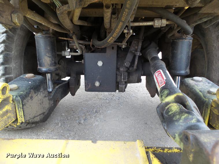 image for item EM9751 John Deere F935 lawn mower