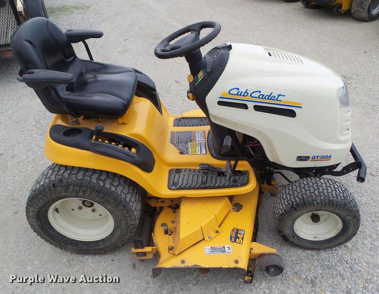 image for item EM9752 2008 Cub Cadet GT1554 lawn mower