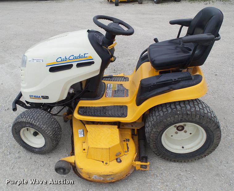 image for item EM9752 2008 Cub Cadet GT1554 lawn mower