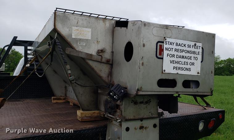 image for item EN9931 2001 Chevrolet Silverado 3500 dump bed pickup truck