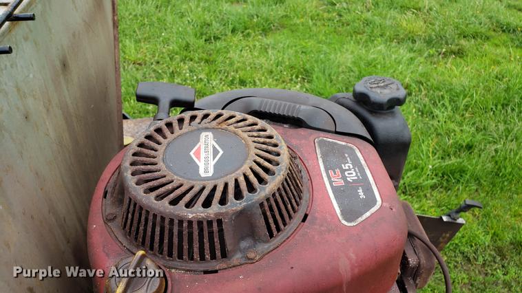 image for item EN9931 2001 Chevrolet Silverado 3500 dump bed pickup truck