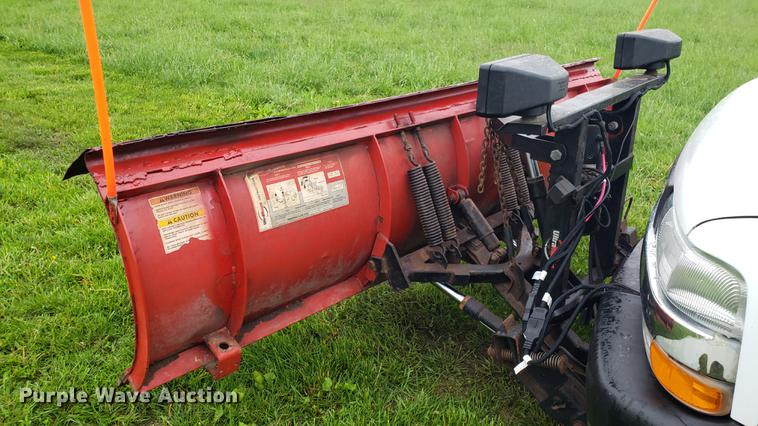 image for item EN9931 2001 Chevrolet Silverado 3500 dump bed pickup truck