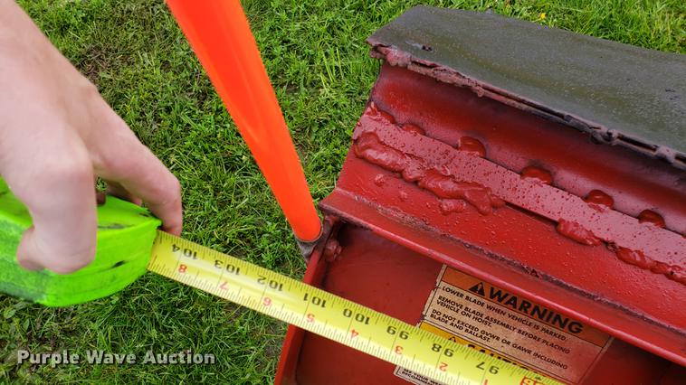 image for item EN9931 2001 Chevrolet Silverado 3500 dump bed pickup truck