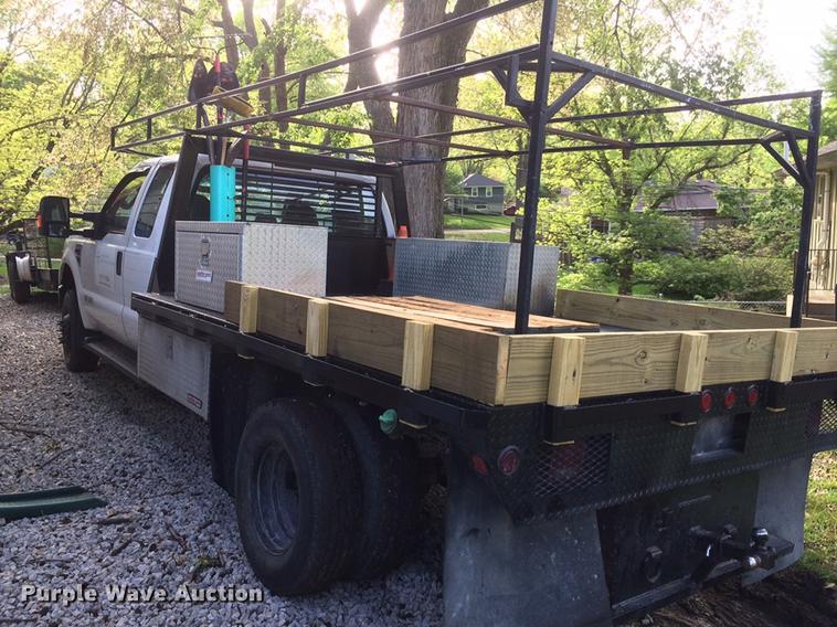 image for item EN9993 2008 Ford F350 Super Duty SuperCab flatbed pickup truck