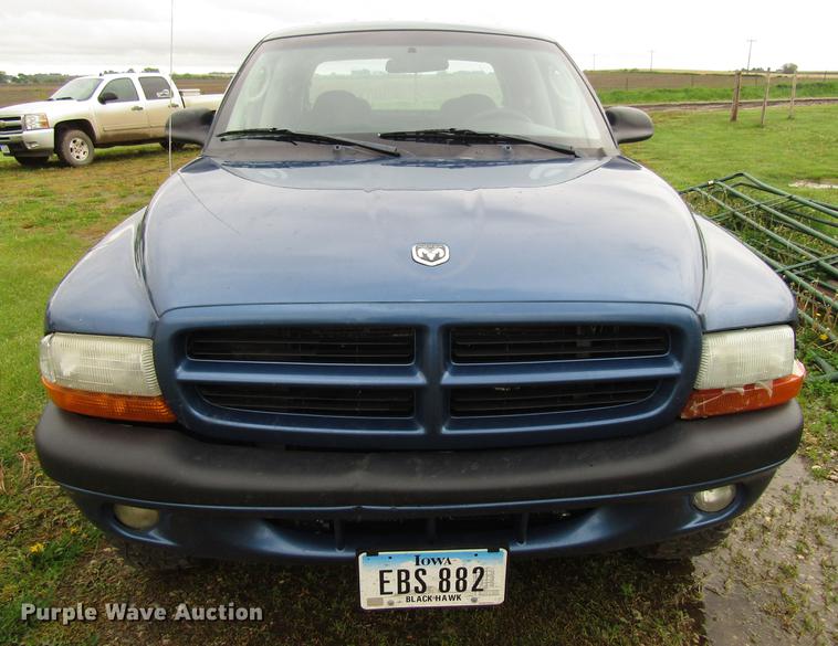image for item EU9655 2003 Dodge Dakota Sport Quad Cab pickup truck