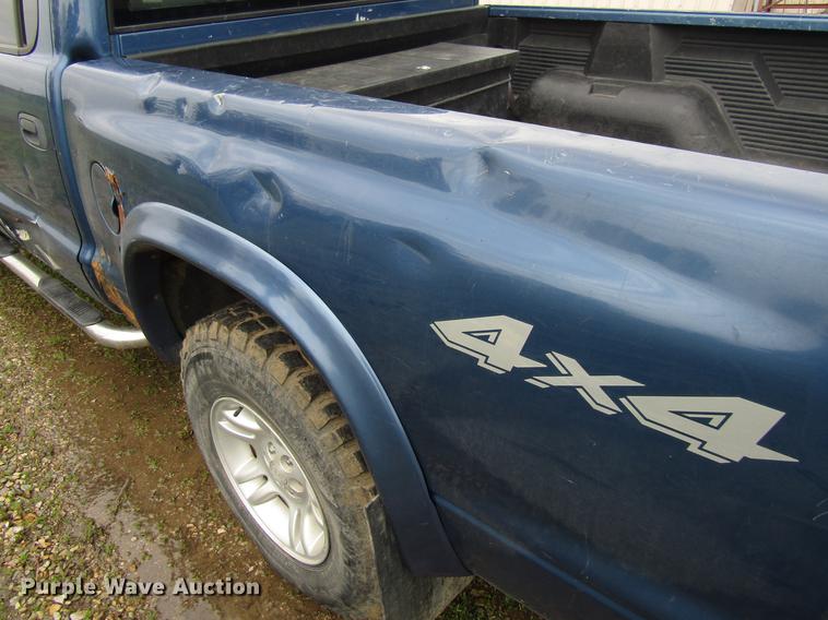 image for item EU9655 2003 Dodge Dakota Sport Quad Cab pickup truck