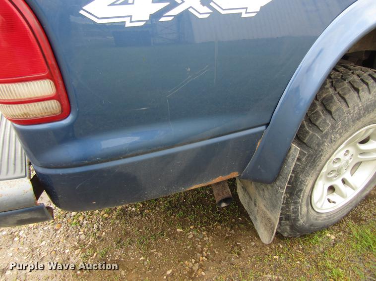 image for item EU9655 2003 Dodge Dakota Sport Quad Cab pickup truck