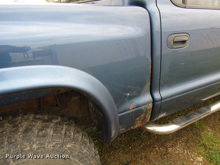 image for item EU9655 2003 Dodge Dakota Sport Quad Cab pickup truck