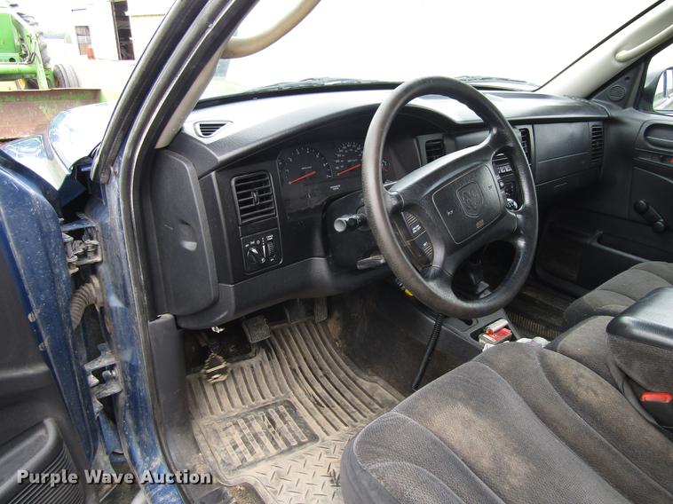 image for item EU9655 2003 Dodge Dakota Sport Quad Cab pickup truck