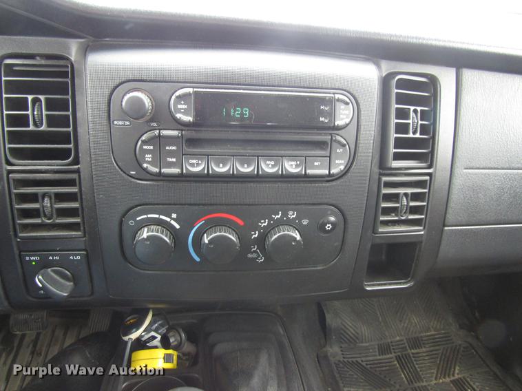 image for item EU9655 2003 Dodge Dakota Sport Quad Cab pickup truck