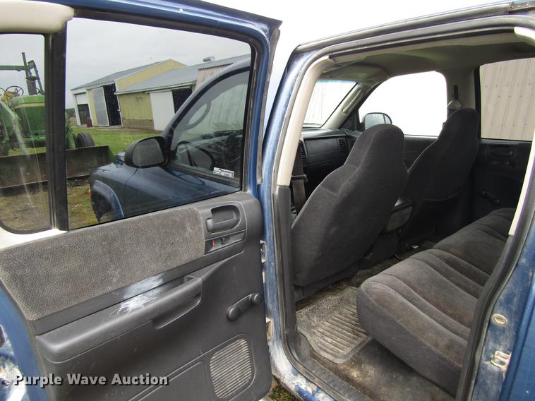 image for item EU9655 2003 Dodge Dakota Sport Quad Cab pickup truck