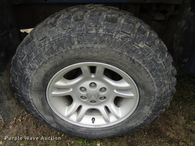 image for item EU9655 2003 Dodge Dakota Sport Quad Cab pickup truck