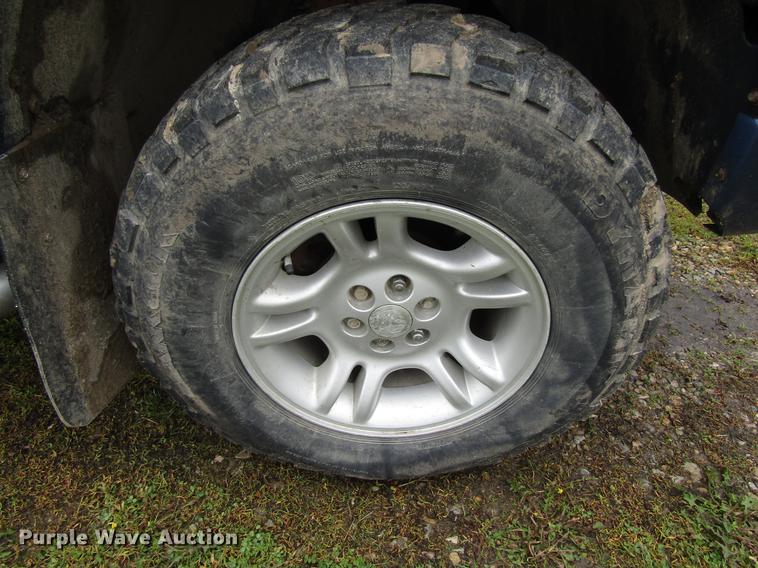 image for item EU9655 2003 Dodge Dakota Sport Quad Cab pickup truck