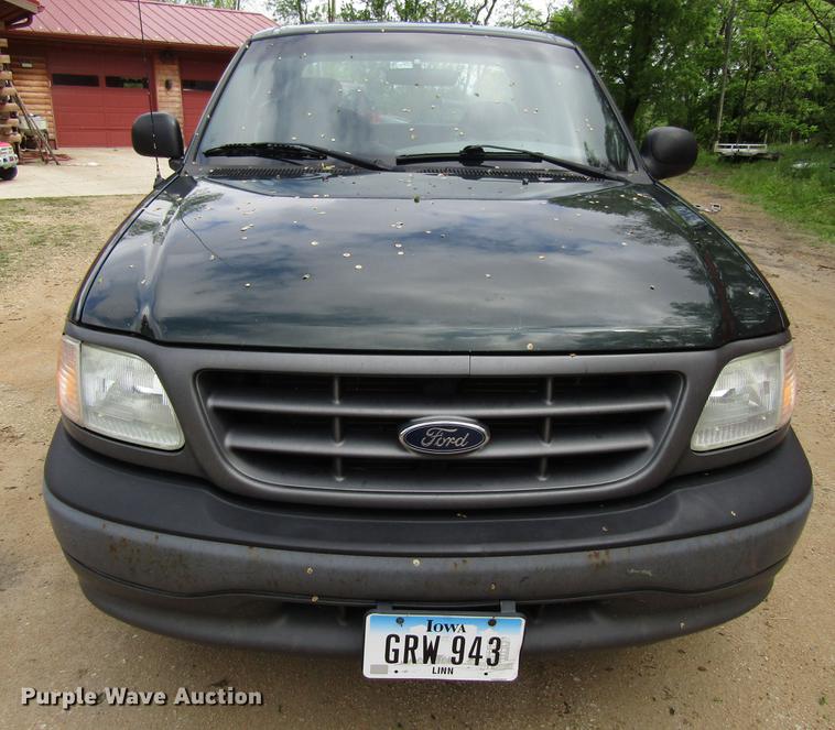 image for item EU9658 2003 Ford F150 SuperCab pickup truck